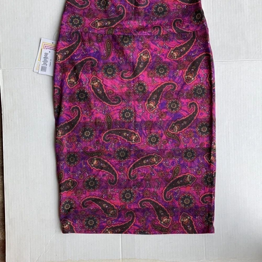 Women’s New Cassie LuLaRoe Size Small Pencil Skirt